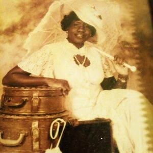 Meet your Posher, Sabrina